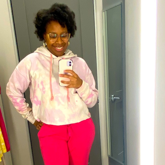 Meet your Posher, Ashley - Picture 1 of 1